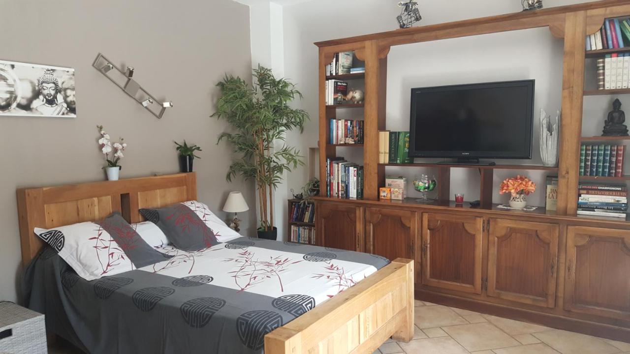 Chambre L'Orchidee Vallon-Pont-dʼArc Exteriör bild
